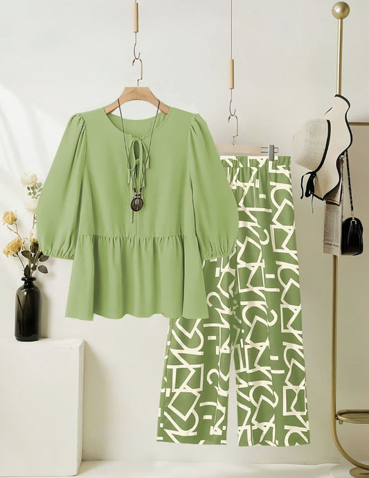 Lime Script Top with Bottom Set